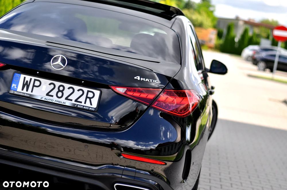 Mercedes-Benz Klasa C 300 4MATIC 9G-TRONIC - 16