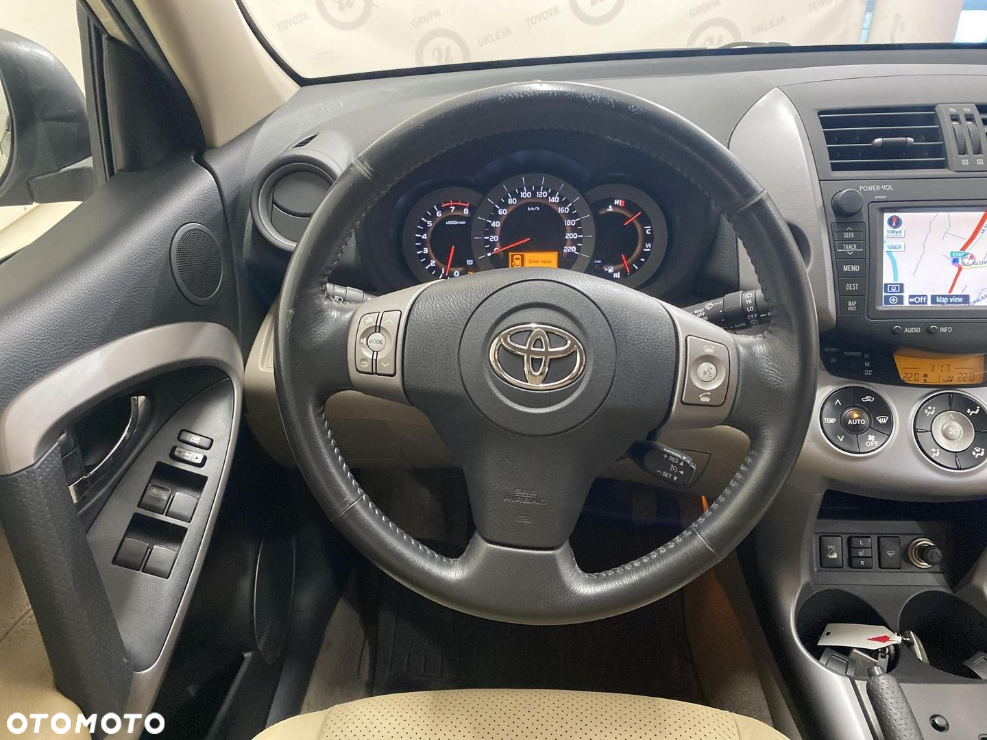 Toyota RAV4 - 12