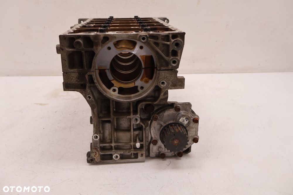 VOLVO V70 2.5T BLOK SILNIKA B5254T2 - 3