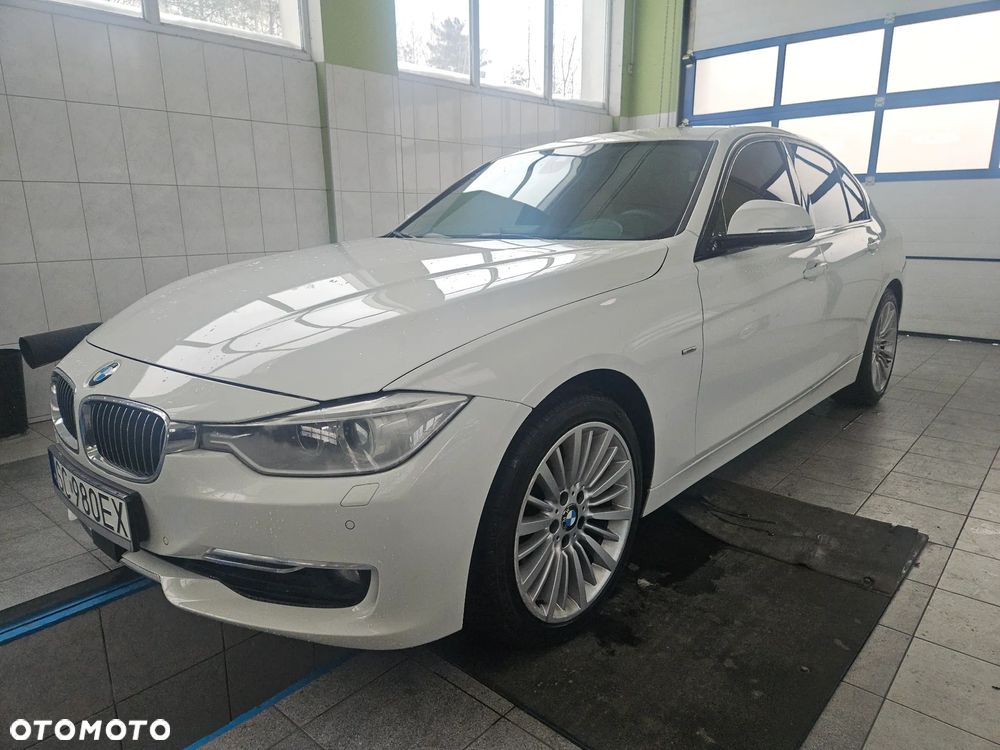 BMW Seria 3 330d Blue Performance Luxury Line - 15