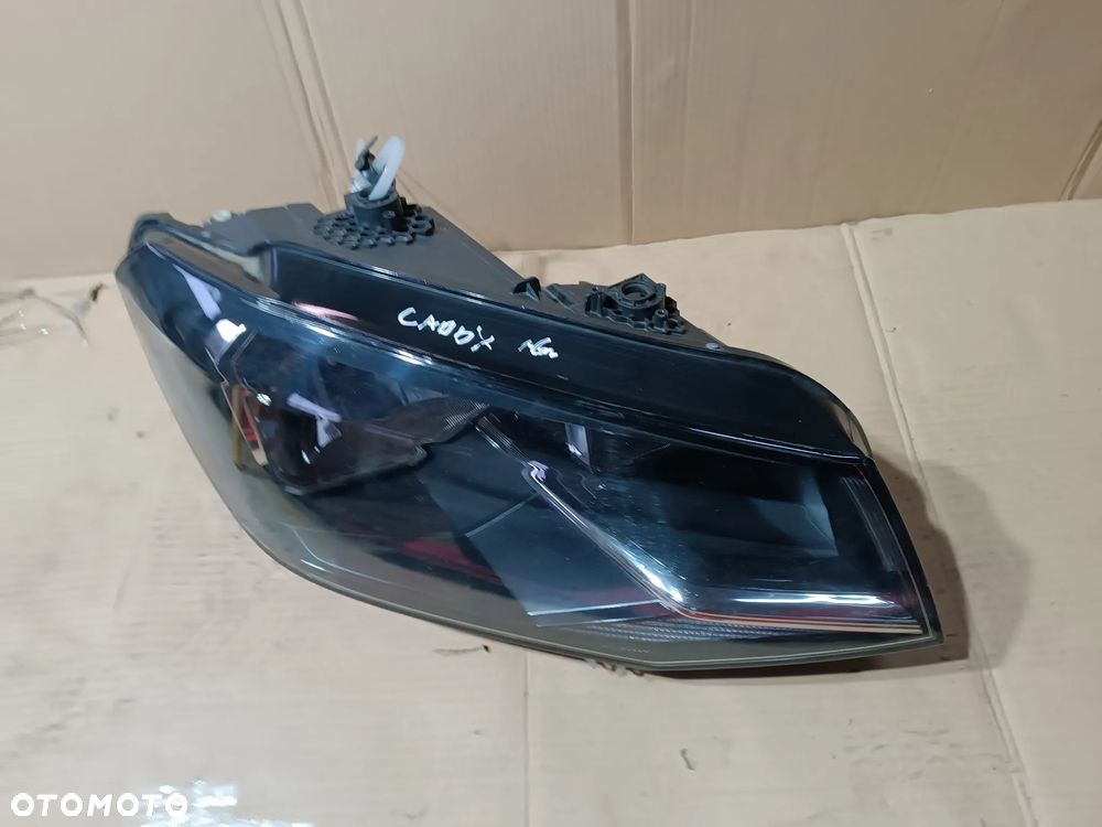 LAMPA PRAWA PRZÓD PRZEDNIA VOLKSWAGEN CADDY 16R - 2