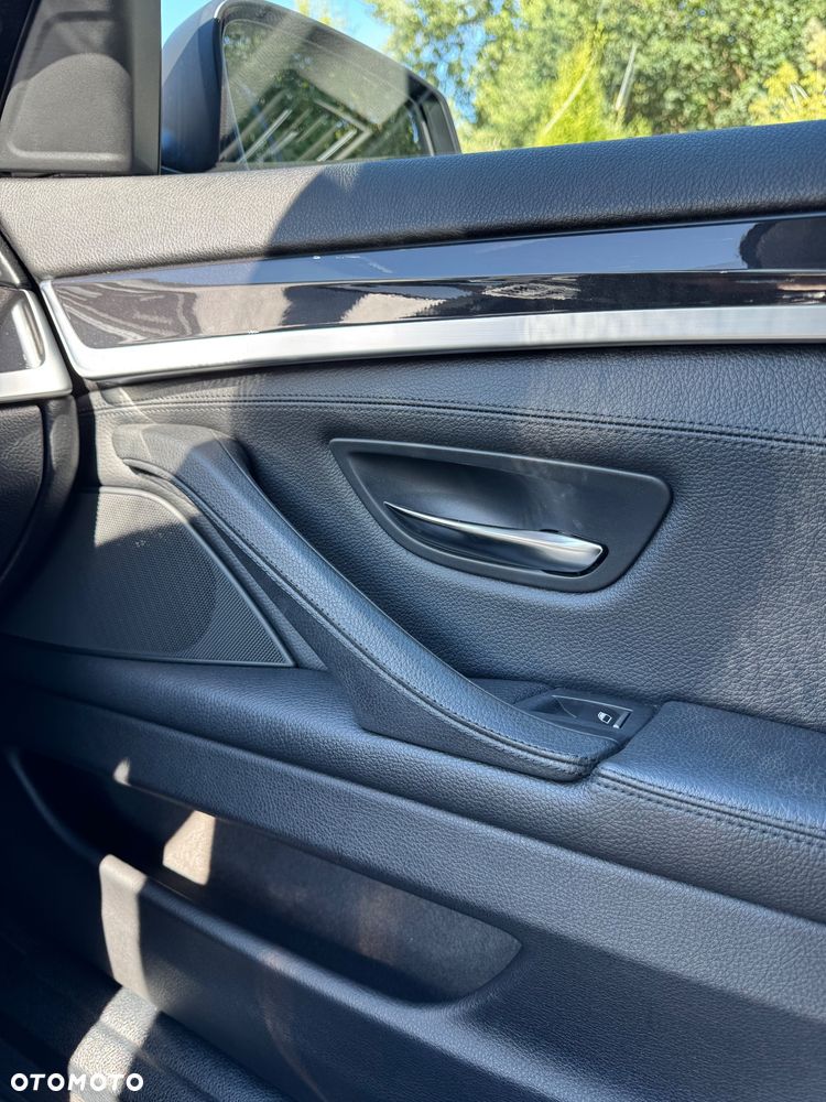 BMW Seria 5 520d - 11