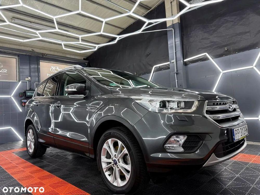 Ford Kuga 1.5 EcoBoost 2x4 Titanium - 11