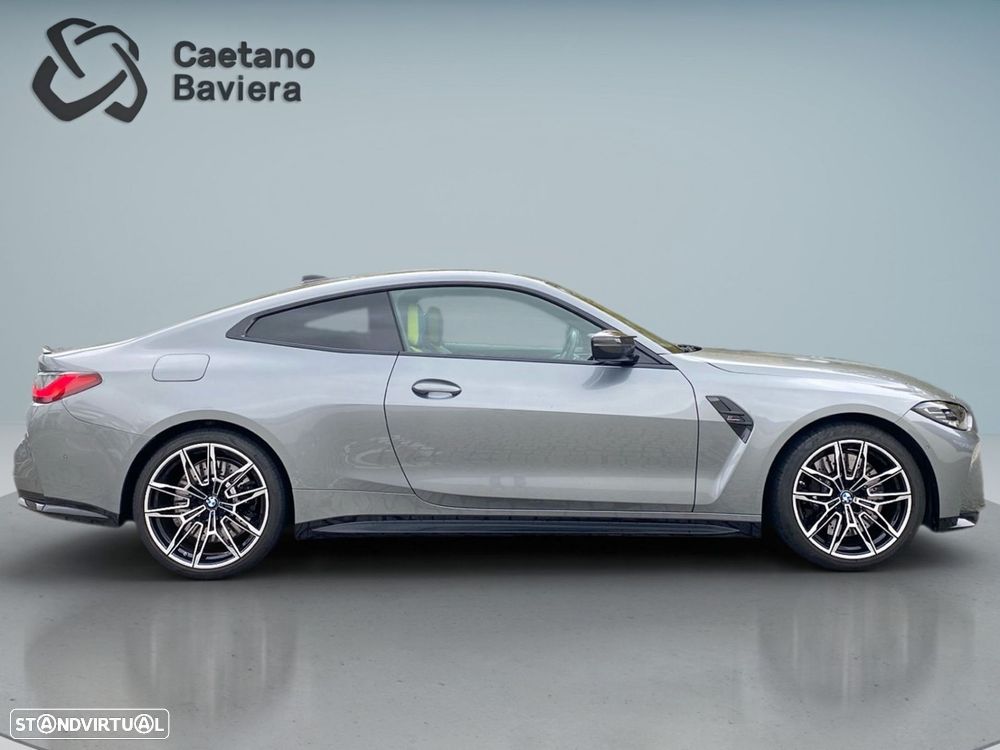 BMW M4 Competition xDrive - 24