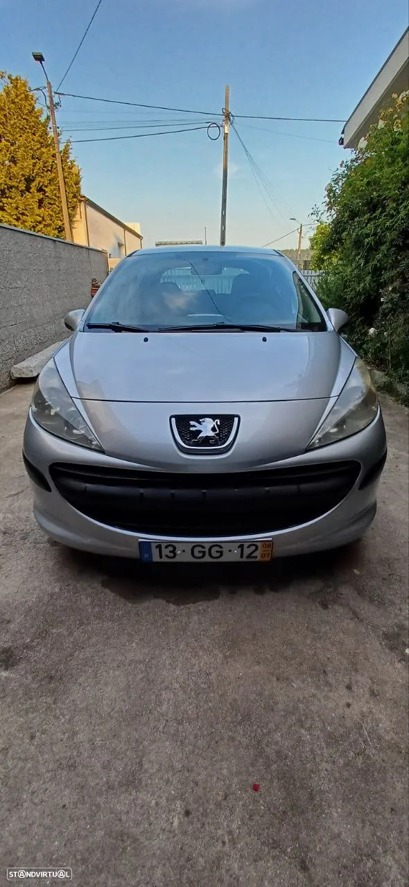Peugeot 207 1.4 16V Trendy - 2