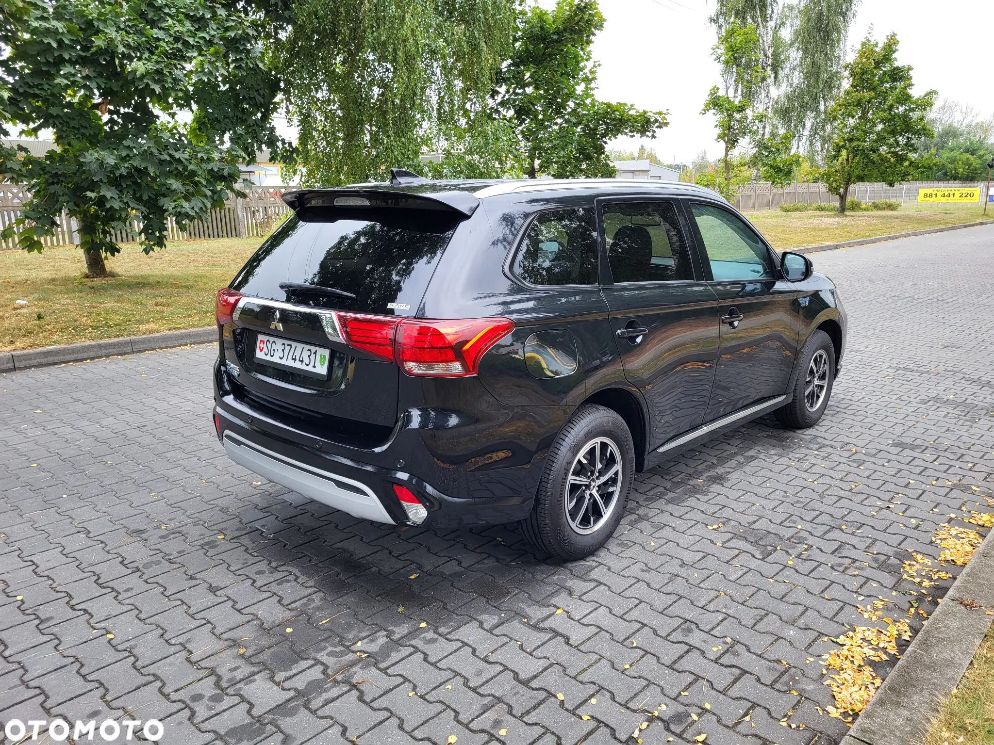 Mitsubishi Outlander ver-2-4-4wd-plug--in-hybrid-intro-edition - 6