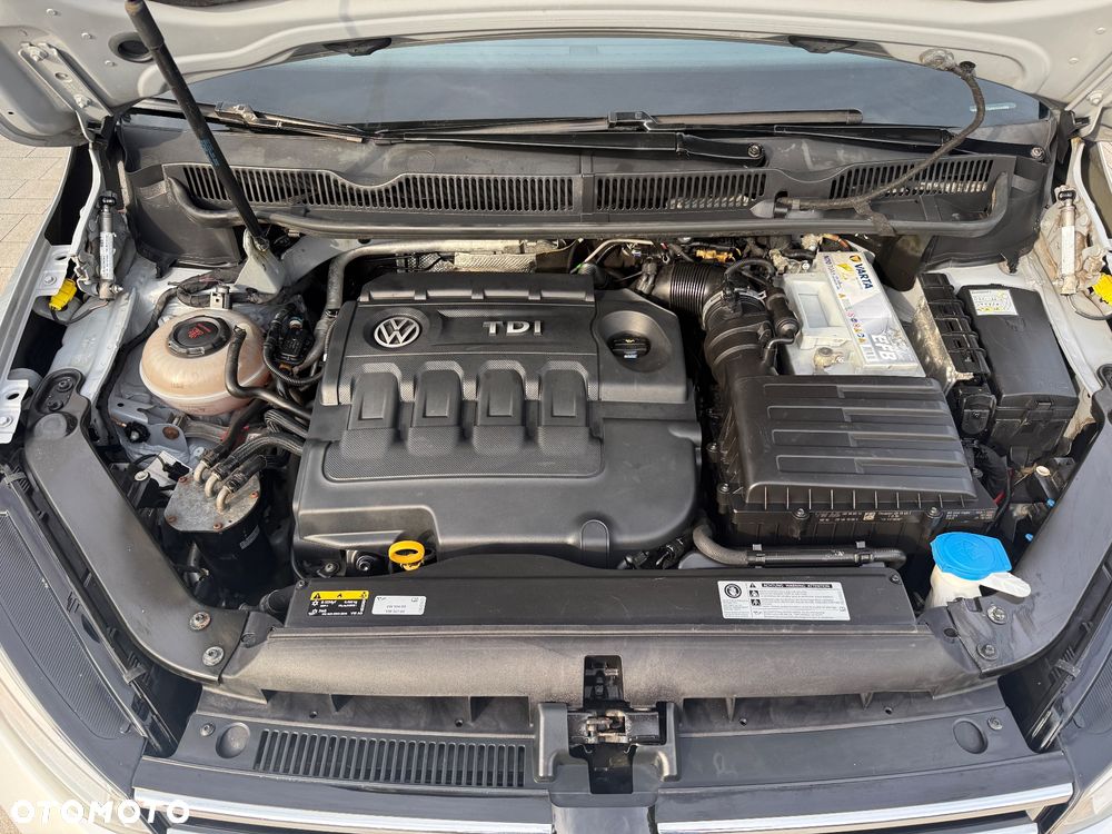 Volkswagen Touran 2.0 TDI BMT Highline - 19