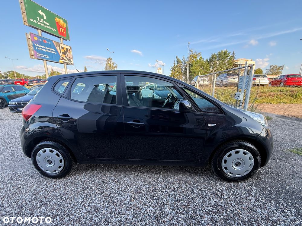 Kia Venga - 7