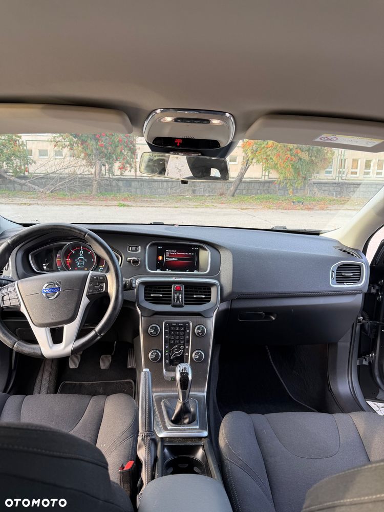 Volvo V40 - 17