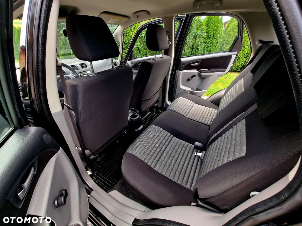 Suzuki SX4 1.6 Comfort 4WD - 20