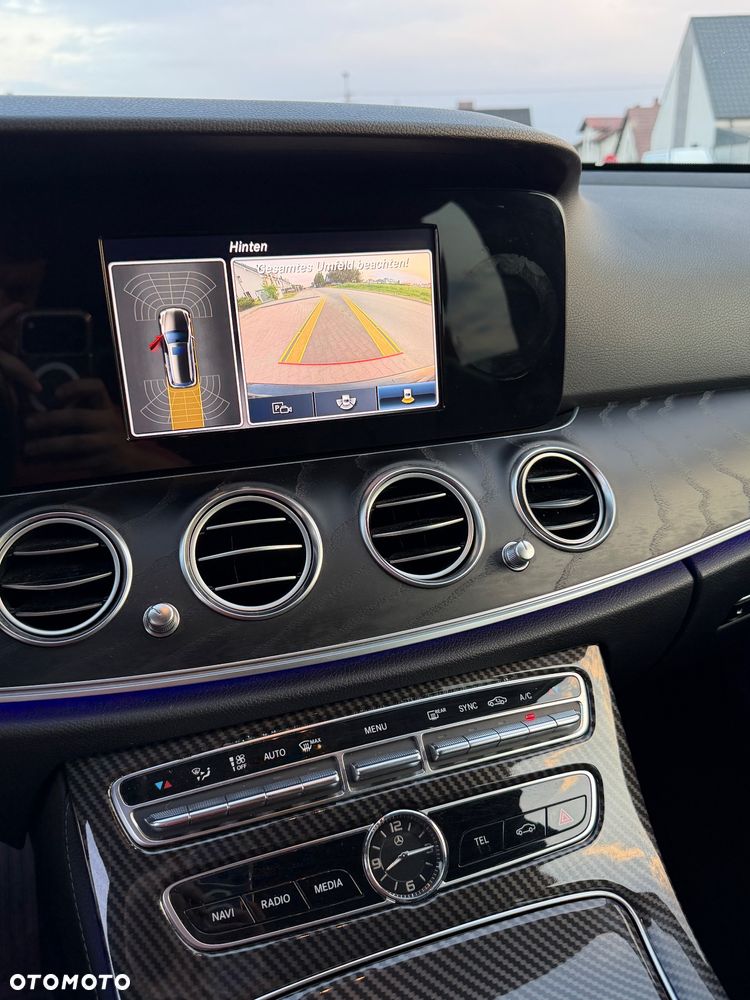 Mercedes-Benz Klasa E 200 9G-TRONIC Avantgarde - 28