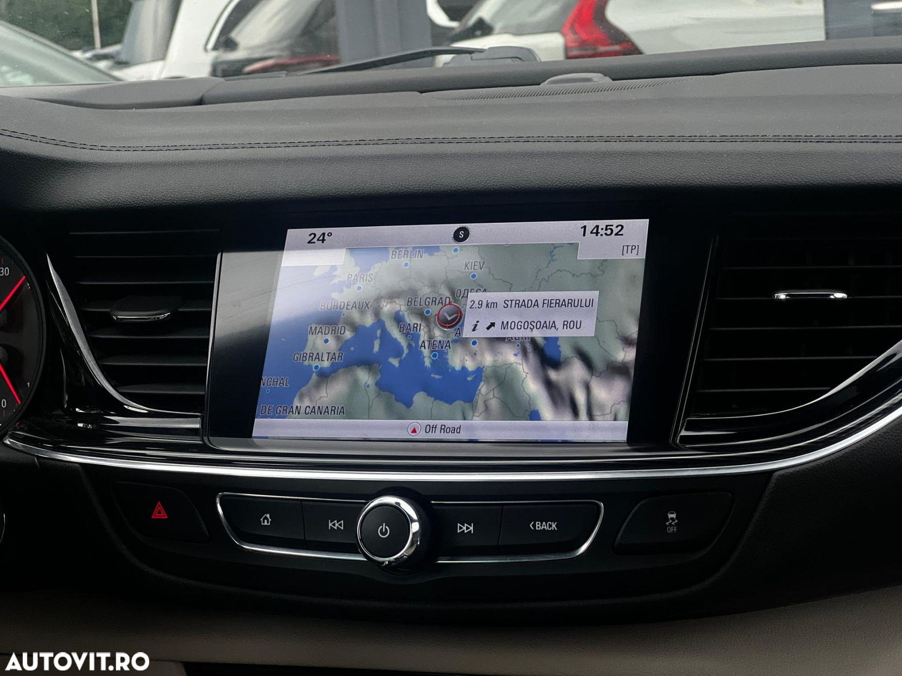 Opel Insignia - 11