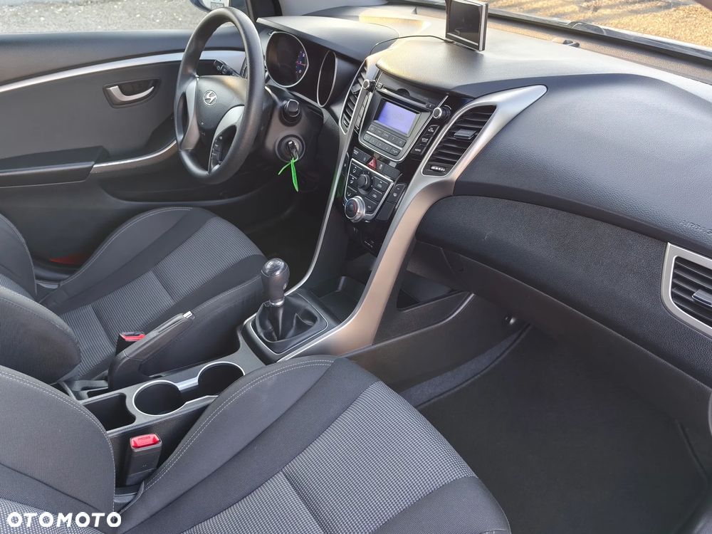 Hyundai i30 blue 1.4 YES Silver - 6