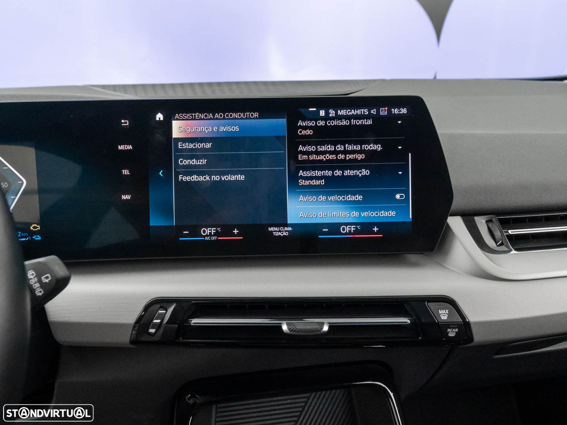 BMW 225xe Active Tourer e xDrive - 36