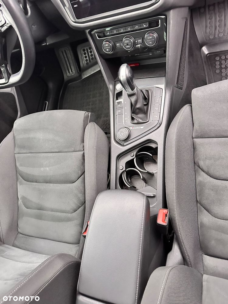 Volkswagen Tiguan - 19