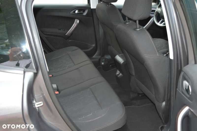 Peugeot 2008 - 19