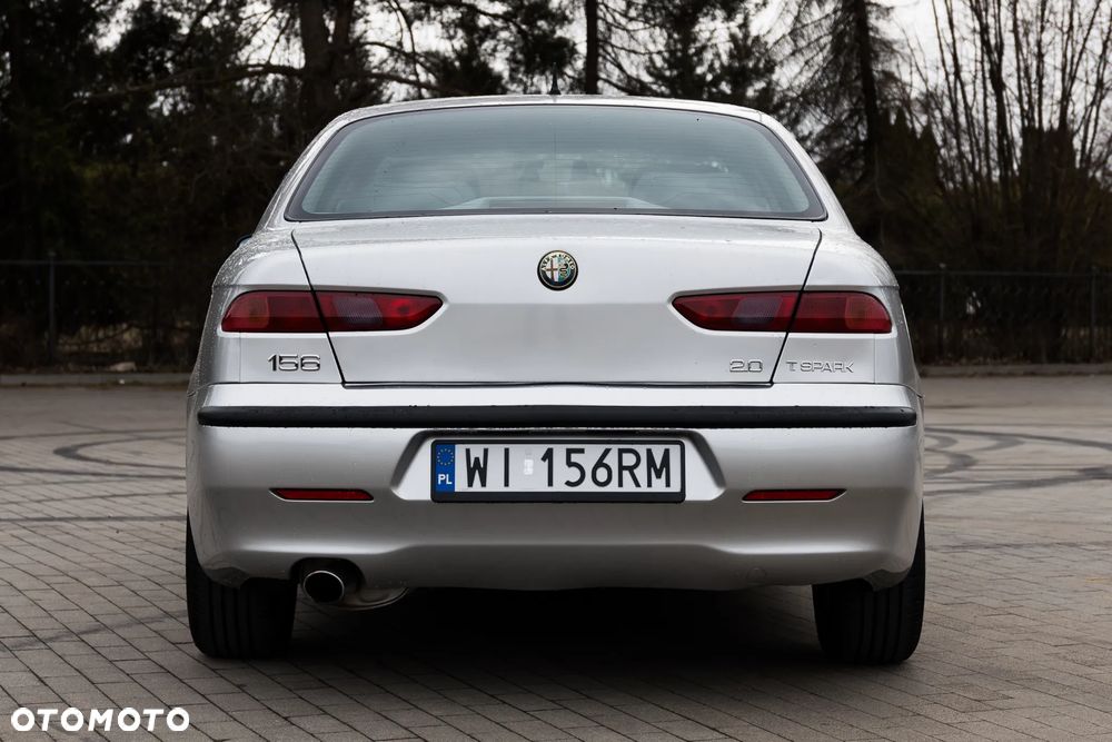 Alfa Romeo 156 2.0 TSpark 16v - 6