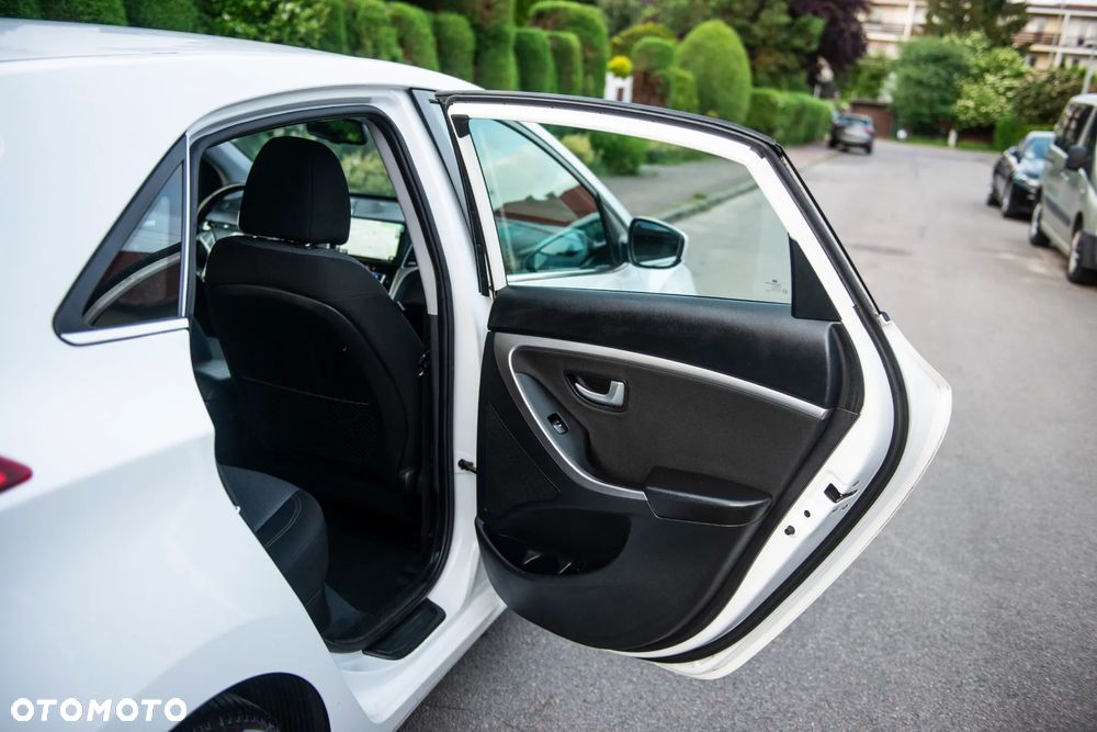 Hyundai i30 1.6 Style - 34