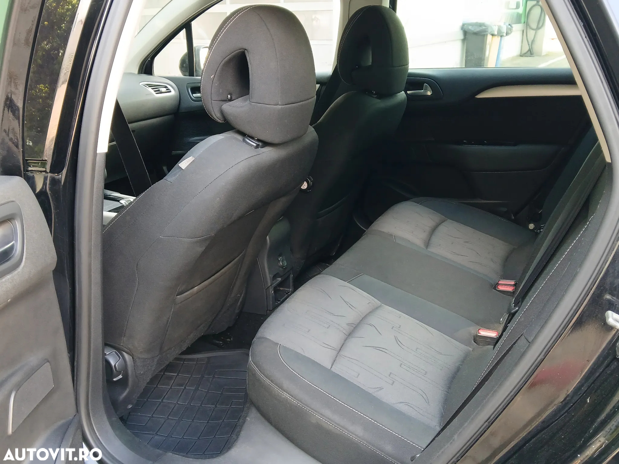 Citroën C4 e-HDi 110 EGS6 Stop/Start System Exclusive - 6