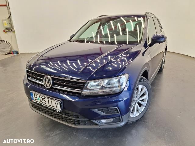 Volkswagen Tiguan - 2