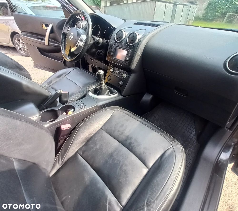 Nissan Qashqai+2 - 13
