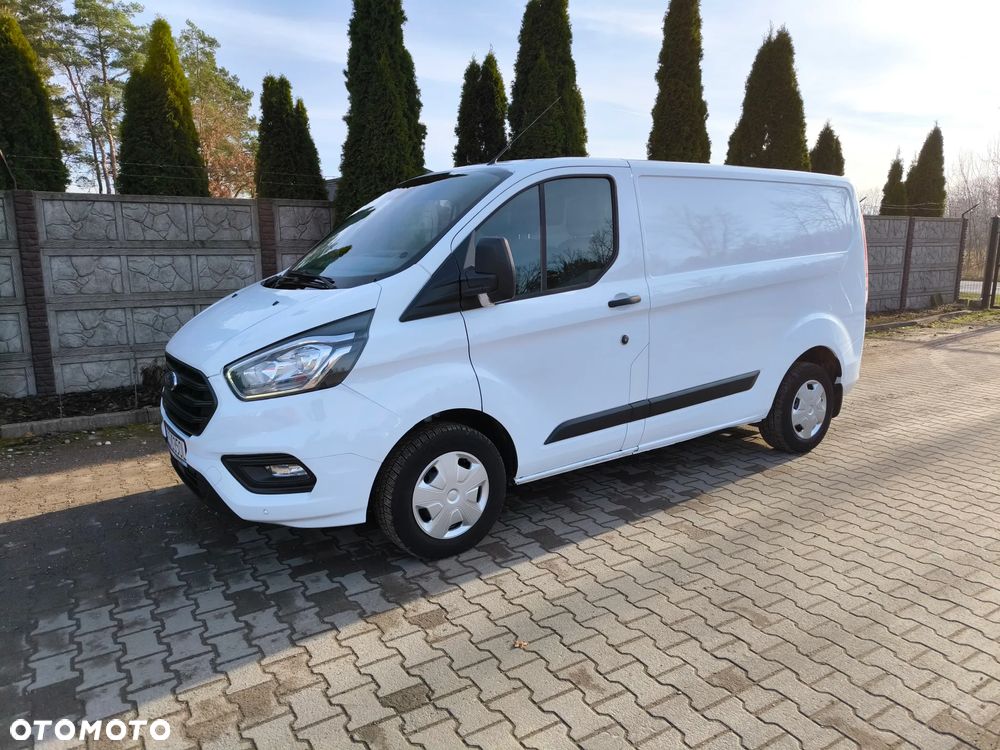 Ford TRANSIT CUSTOM - 3