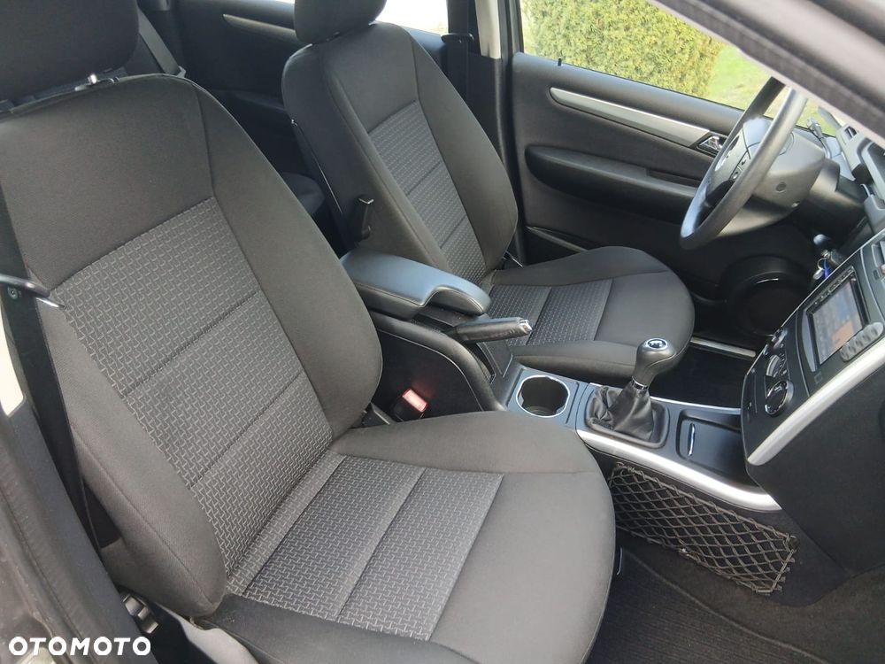 Mercedes-Benz Klasa B 150 BlueEFFICIENCY - 30