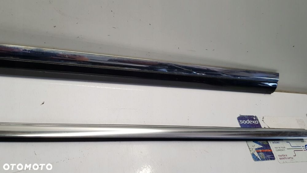 listwa drzwi lewy przód VW Passat B7 - 9