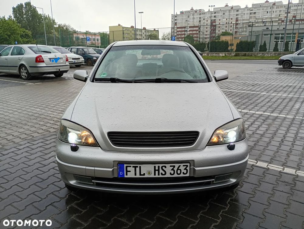 Opel Astra 1.8 Edition - 2