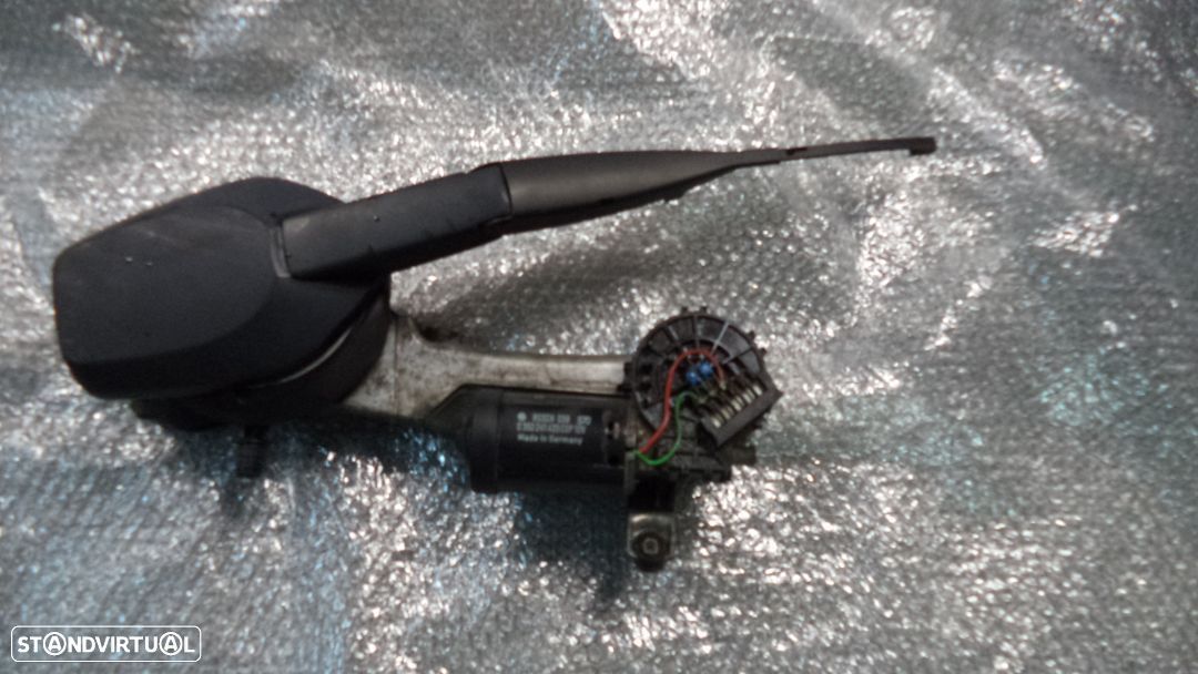 Motor limpa vidros Mercedes W210 ( 0390 241 420 CDP ) Bosh 058 570 - 1