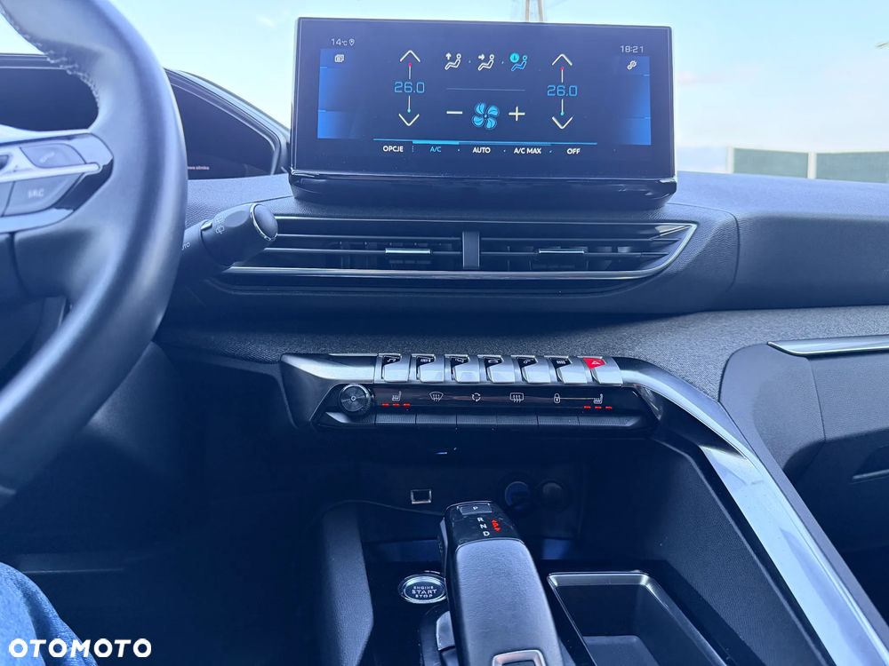 Peugeot 5008 2.0 BlueHDi Allure Pack S&S EAT8 - 26