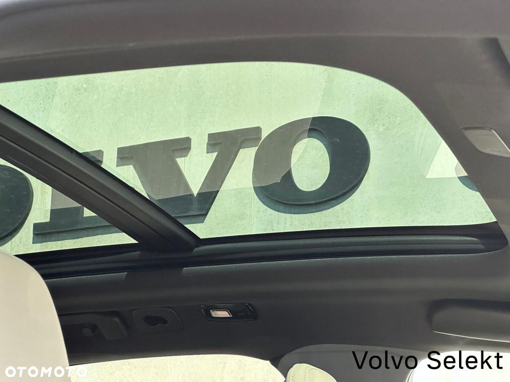 Volvo XC 60 - 32