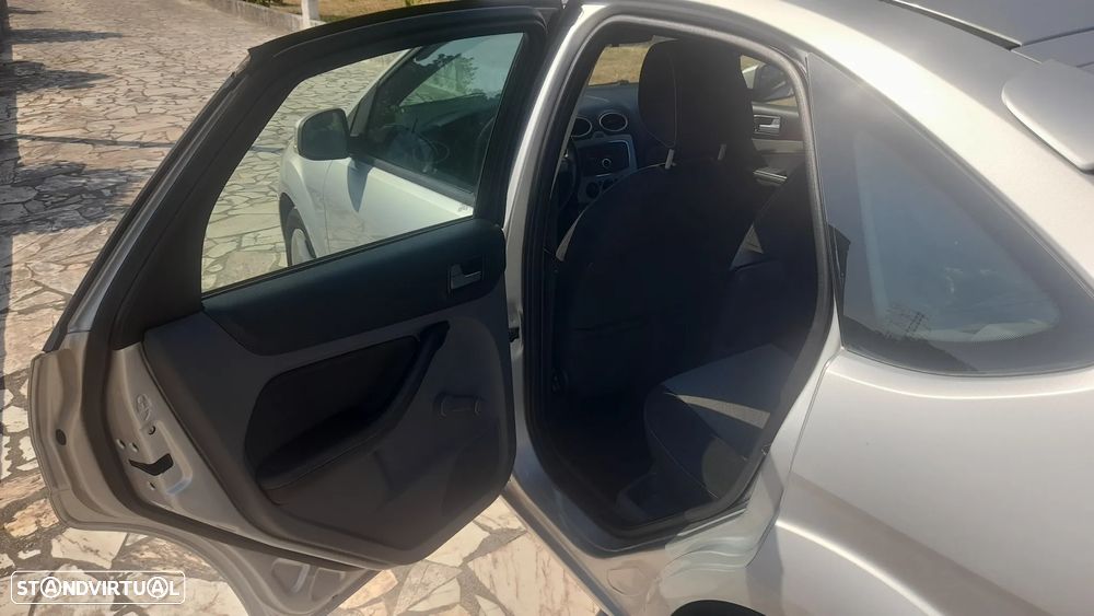 Ford Focus 1.6 TDCi Trend - 24