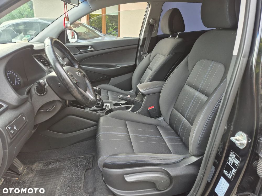Hyundai Tucson blue 1.6 GDi 2WD Classic - 17