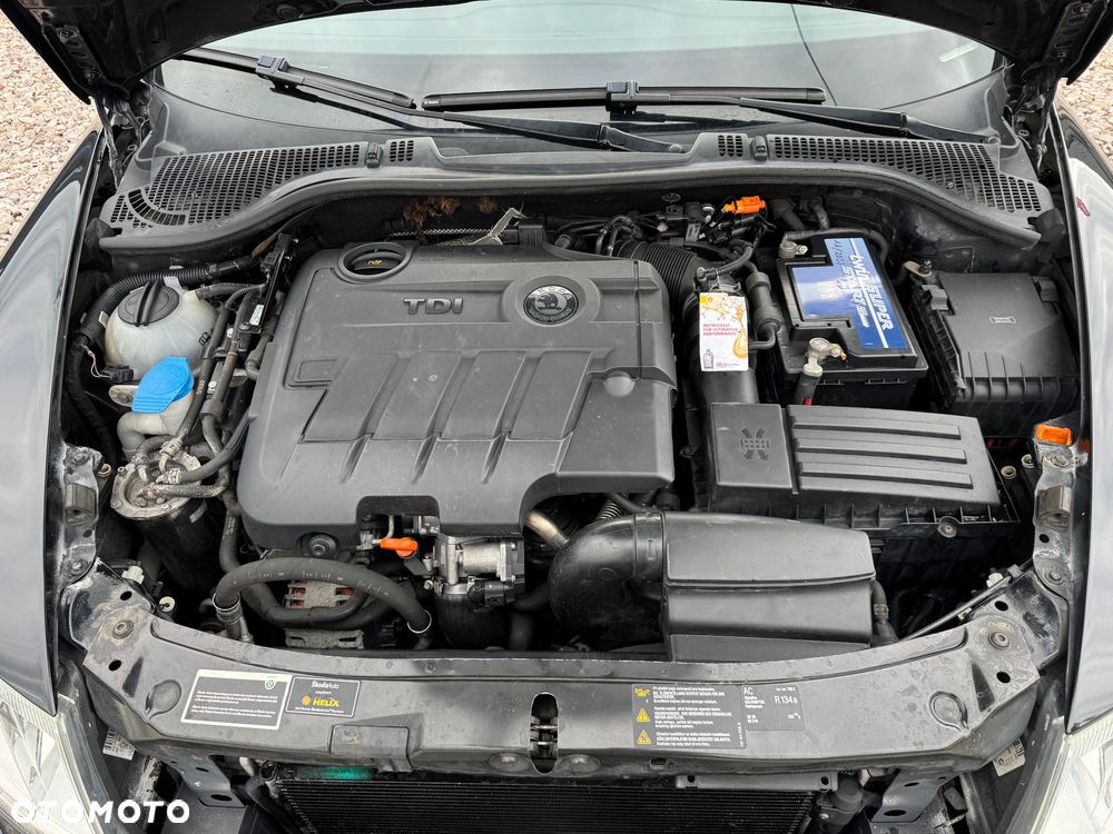Skoda Octavia 2.0 TDI CR DPF RS - 30