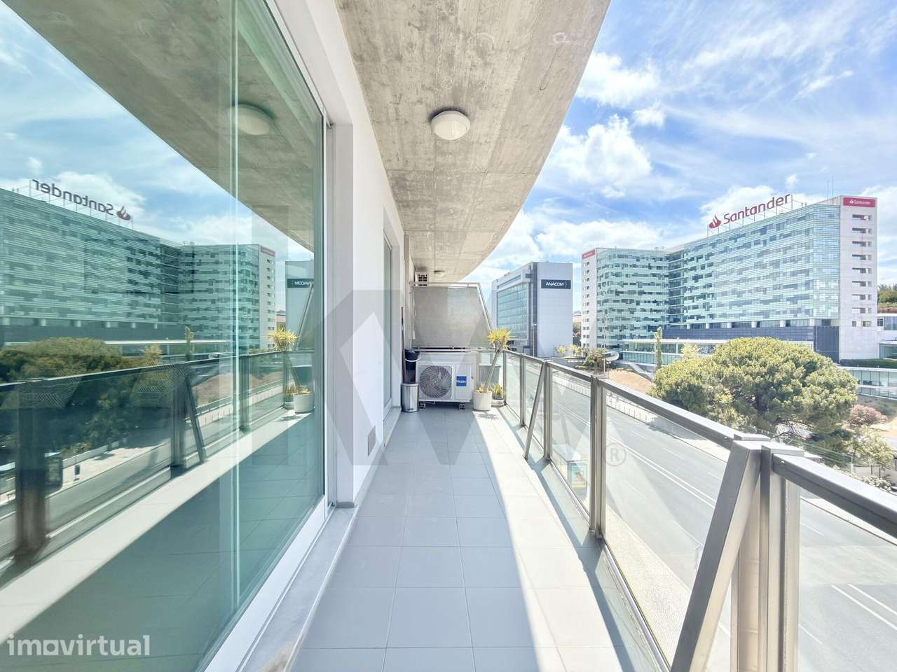 Apartamento T2 Mobilado e com Estacionamento no Edifício Malhoa Plaza, - Grande imagem: 4/46