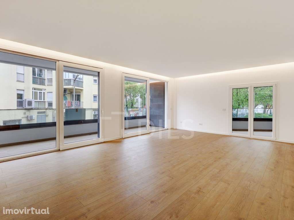 Apartamento T3 a estrear, perto da praia, na Parede - Grande imagem: 3/36