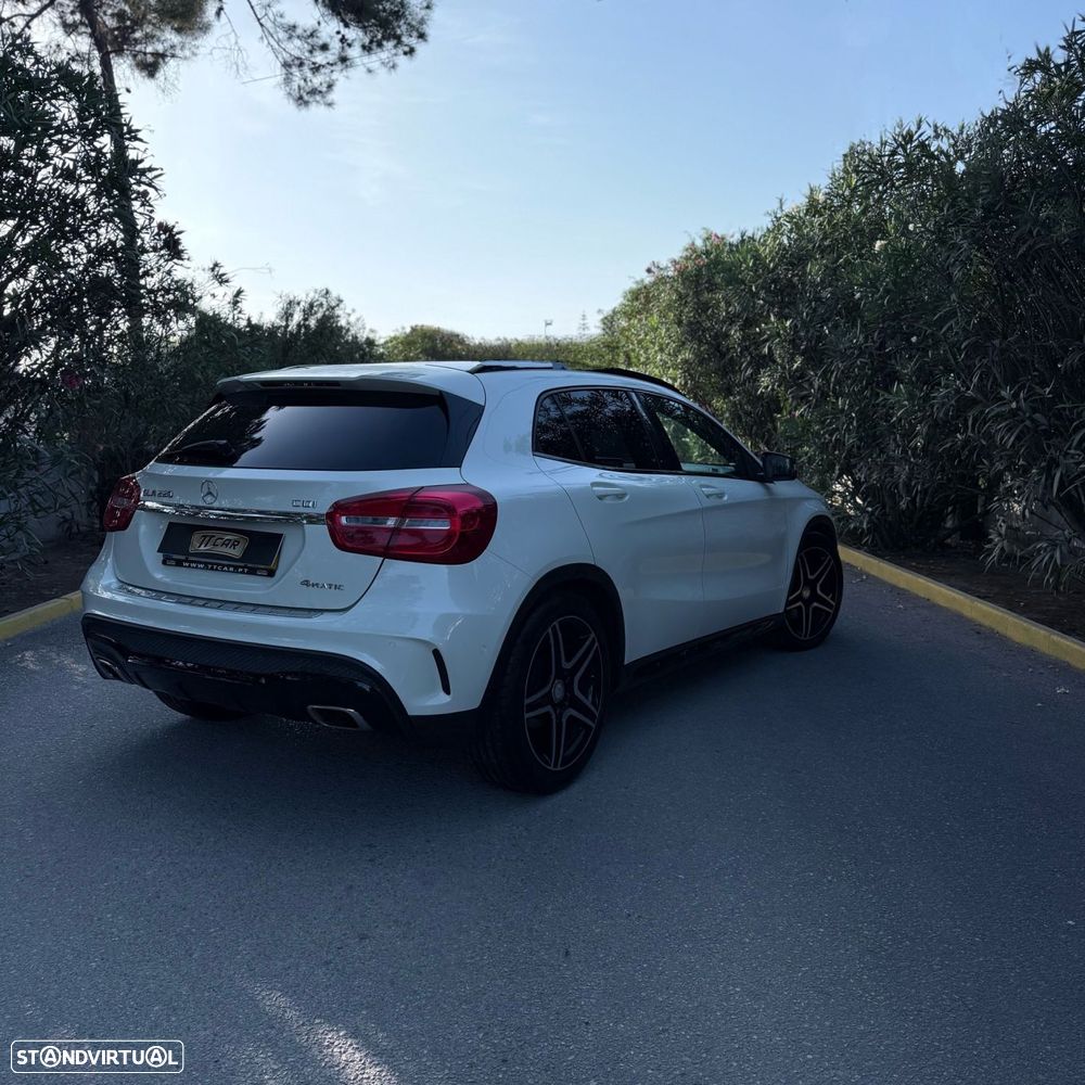 Mercedes-Benz GLA 220 CDi AMG Line 4-Matic - 4