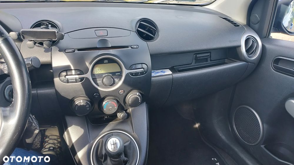 Mazda 2 1.5 Dynamic - 11