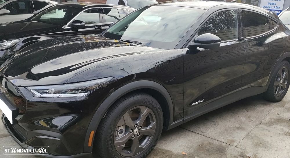 Ford Mustang Mach-E - 3