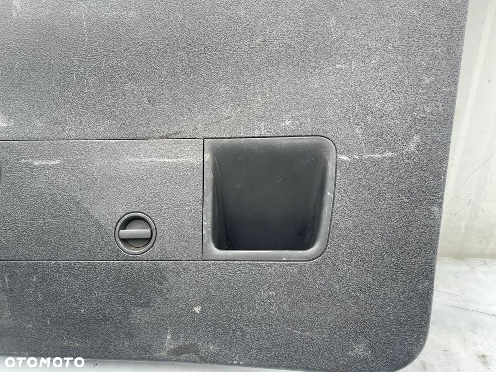 OSŁONA OBUDOWA KLAPY BAGAŻNIKA VW TOURAN I 1T0867601D - 3