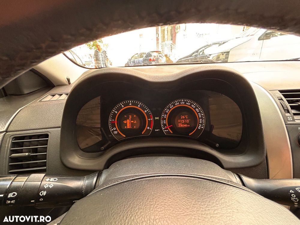 Toyota Corolla - 17