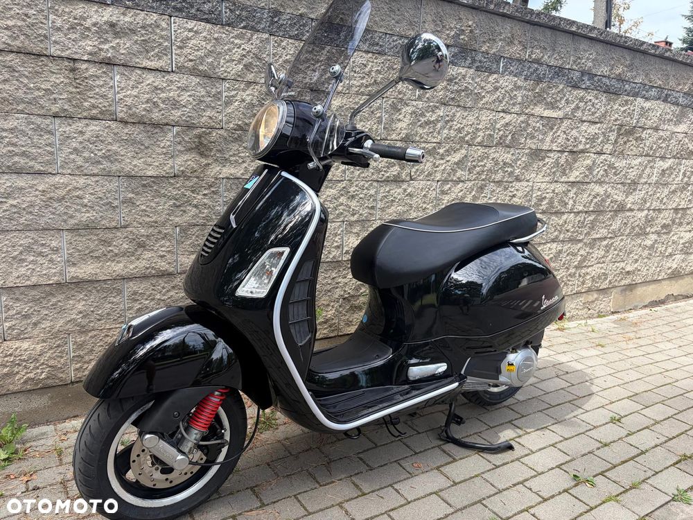 Vespa GTS - 8
