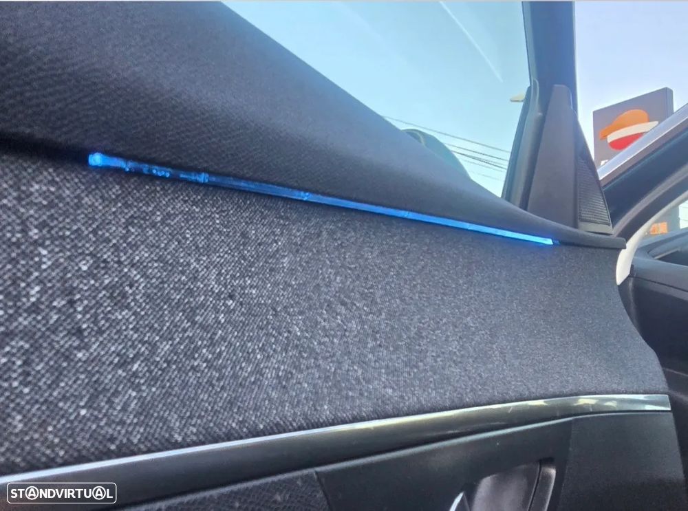 Peugeot 5008 1.5 BlueHDi Allure Pack EAT8 - 35