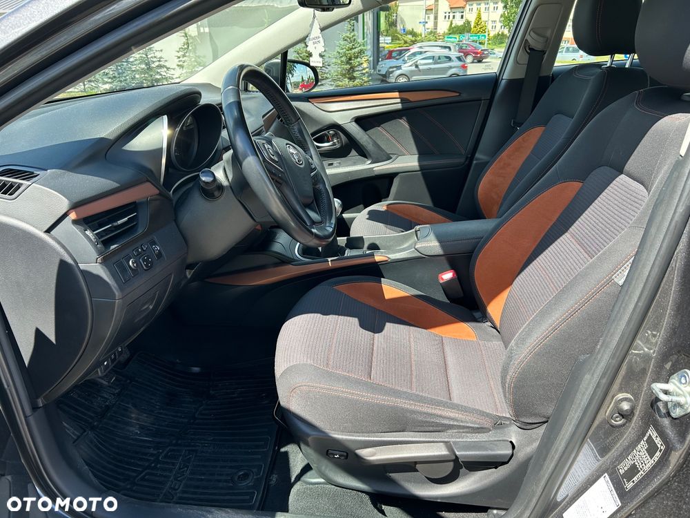 Toyota Avensis 1.8 Premium - 6