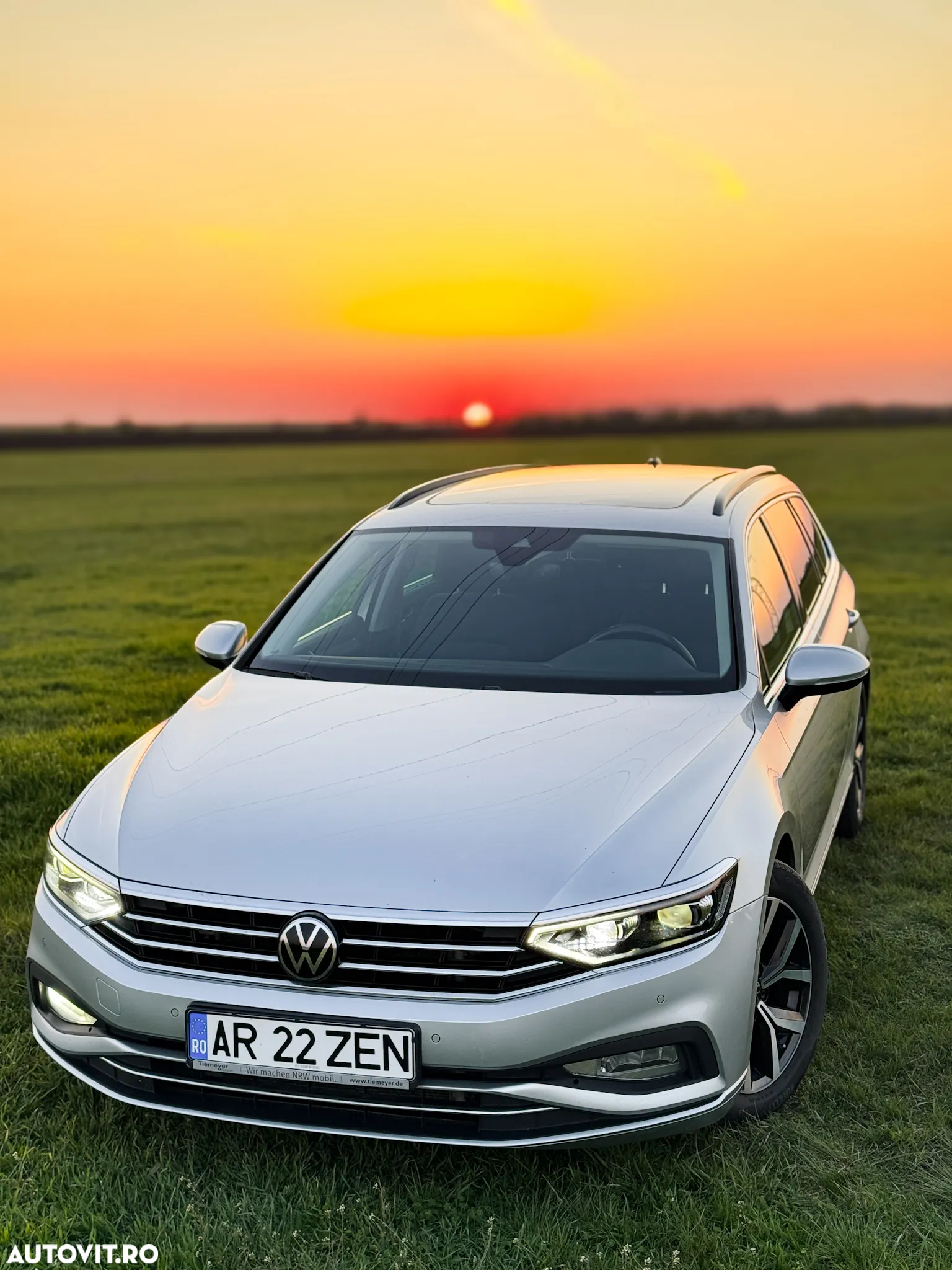 Volkswagen Passat Variant 2.0 TDI SCR DSG 4Motion Business - 17