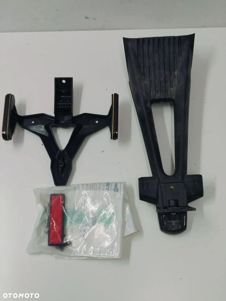 Uchwyt tablicy Triumph - 2