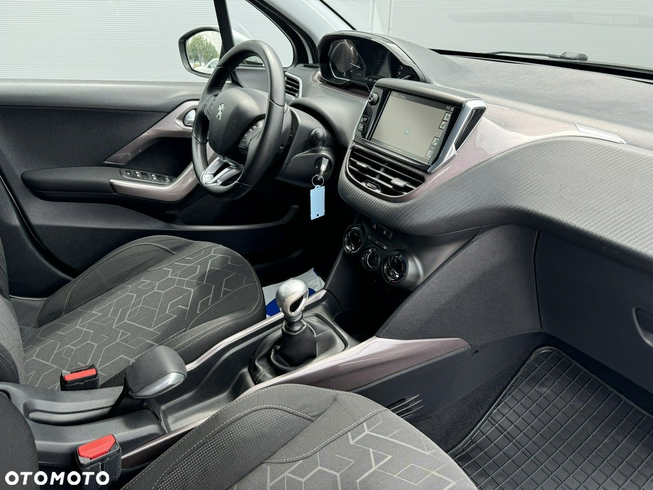 Peugeot 2008 - 36
