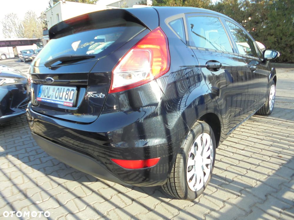 Ford Fiesta 1.25 Ambiente - 34
