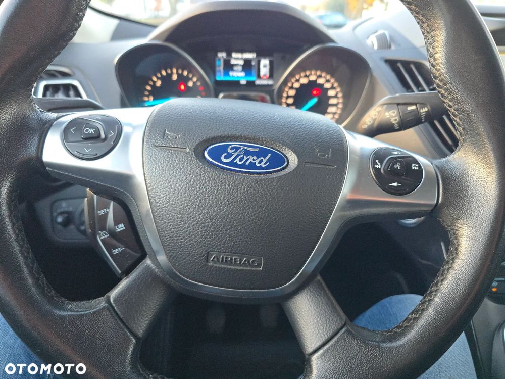 Ford Kuga - 18